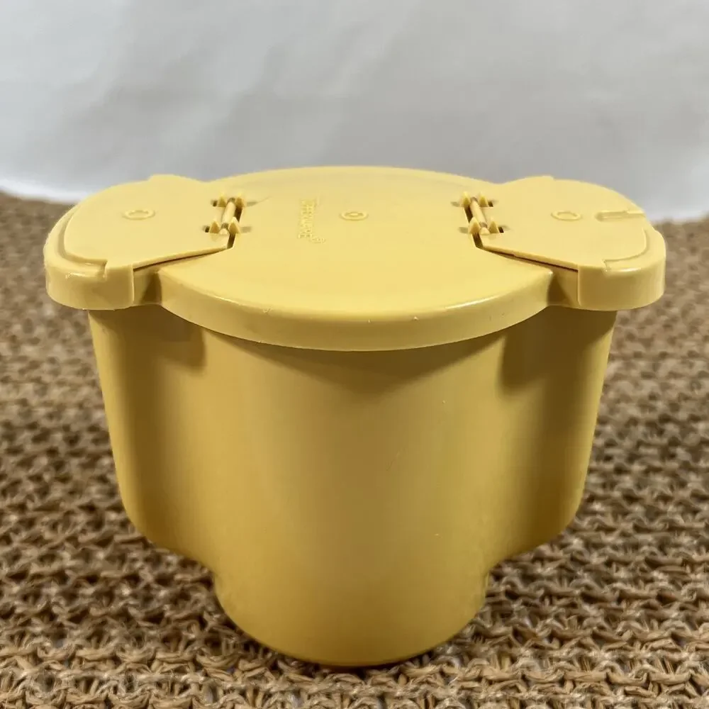 Vintage Tupperware Harvest Gold Double Flip Pour Sugar Bowl Container Yellow 577